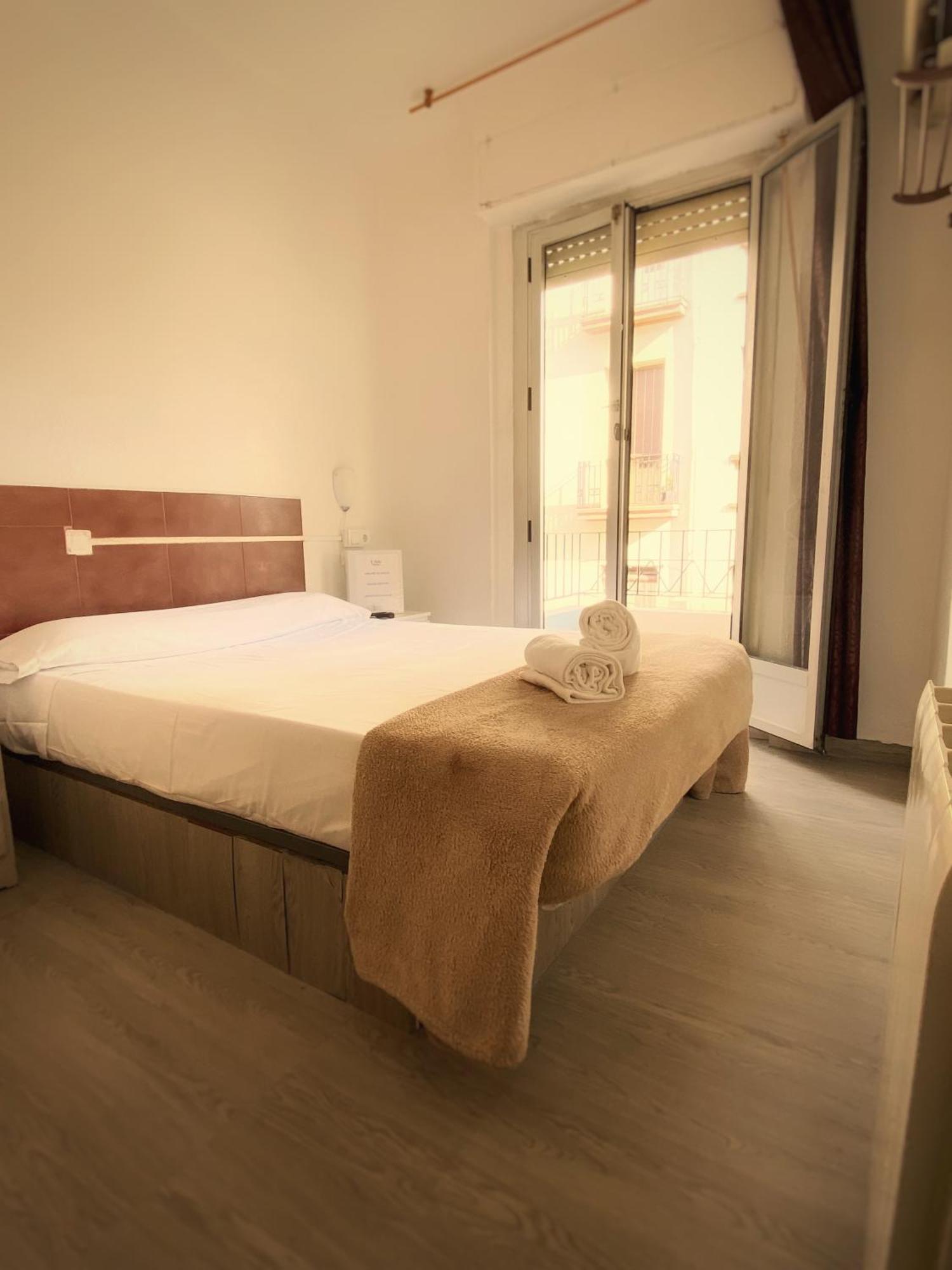 Latic Rooms Alicante Exteriör bild