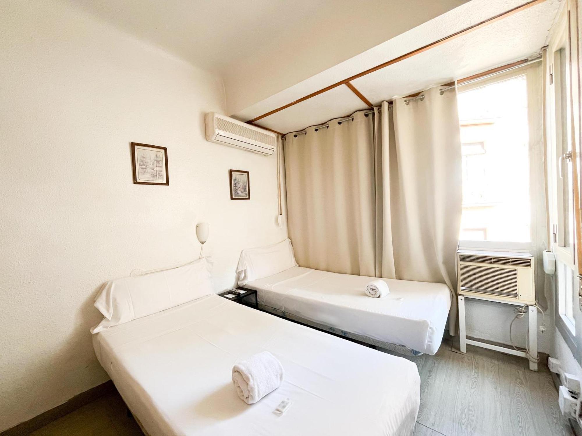 Latic Rooms Alicante Exteriör bild